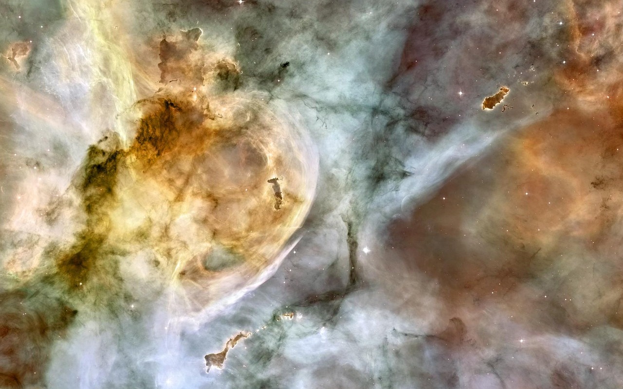 ¿Qué hay detrás de Carinae: la estrella más brillante del cielo?