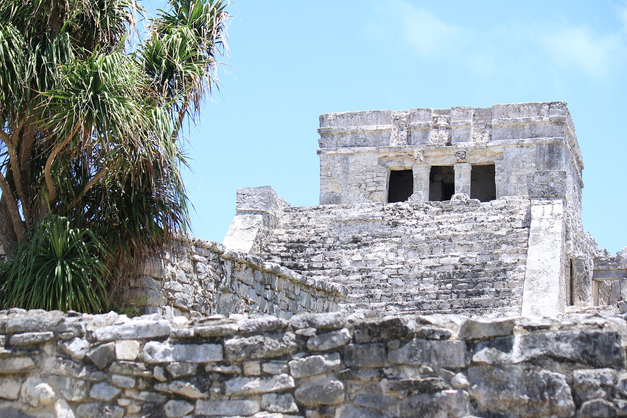 Los Observatorios Mayas: Un Análisis de su Significado y Función