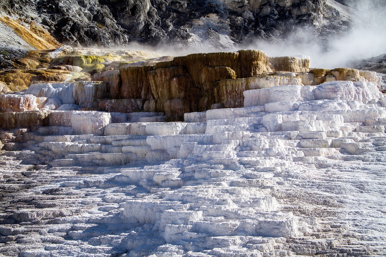 ¿Cómo podría Impactar la Activación del Volcán de Yellowstone?